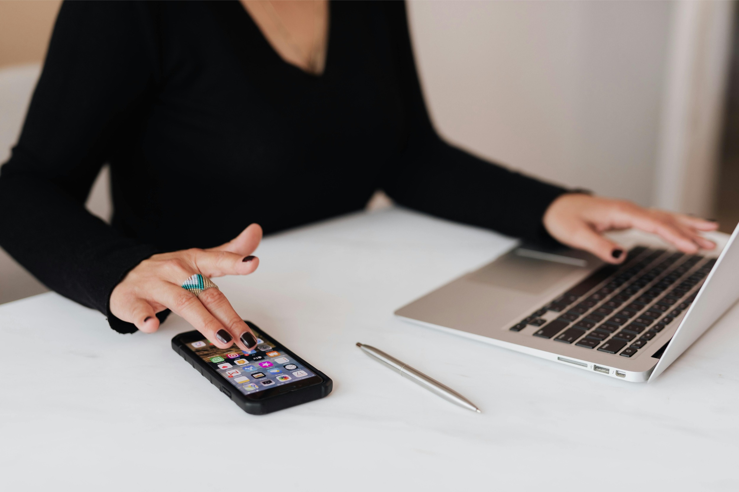 SEO et Mobile-First Design : Comment Adapter Votre Site aux Utilisateurs Mobiles